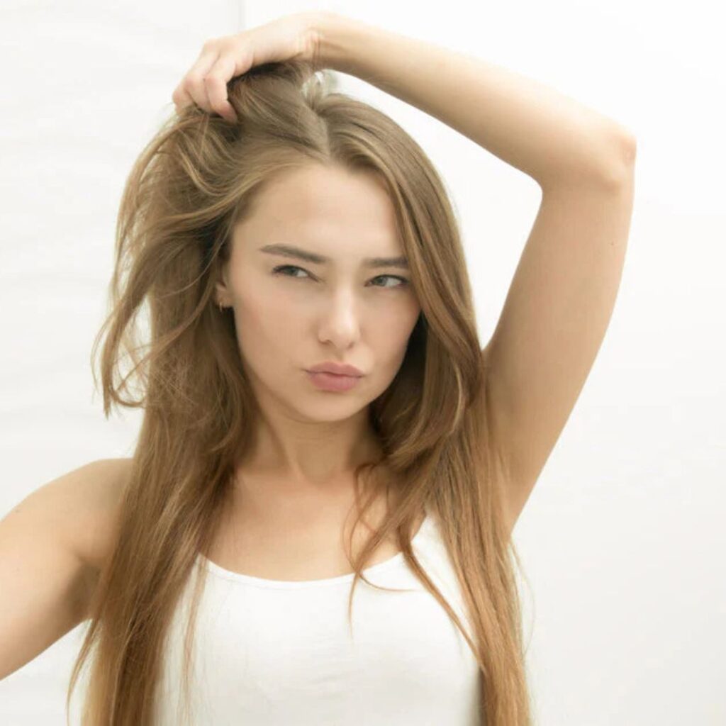 How Hair Styling Products (Gels, Sprays) Trigger Scalp Breakouts