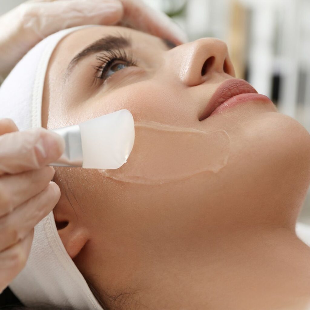 How to Combine Retinoids & Chemical Peels Safely for Better Results